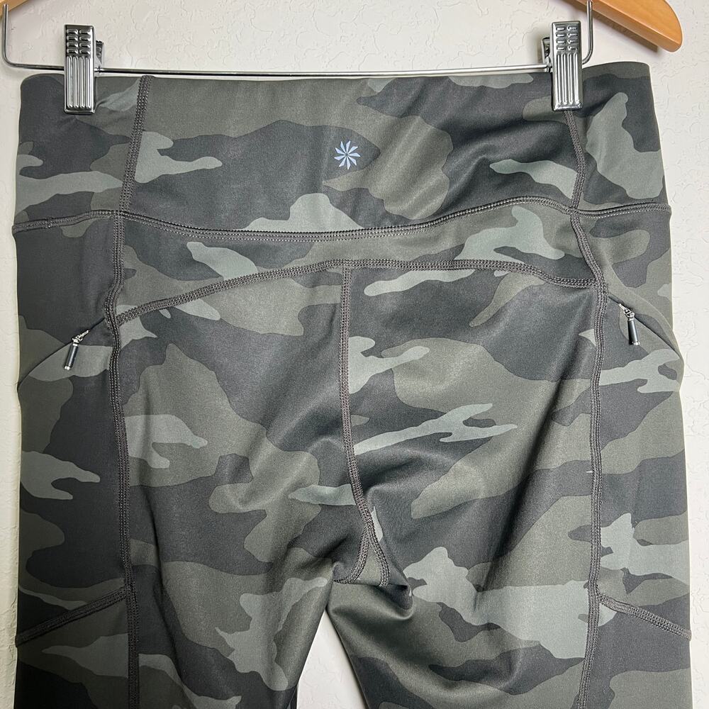 Athleta‎ Women's Camouflage  Leggings with Zip Pockets Size M - Picture 6 of 9